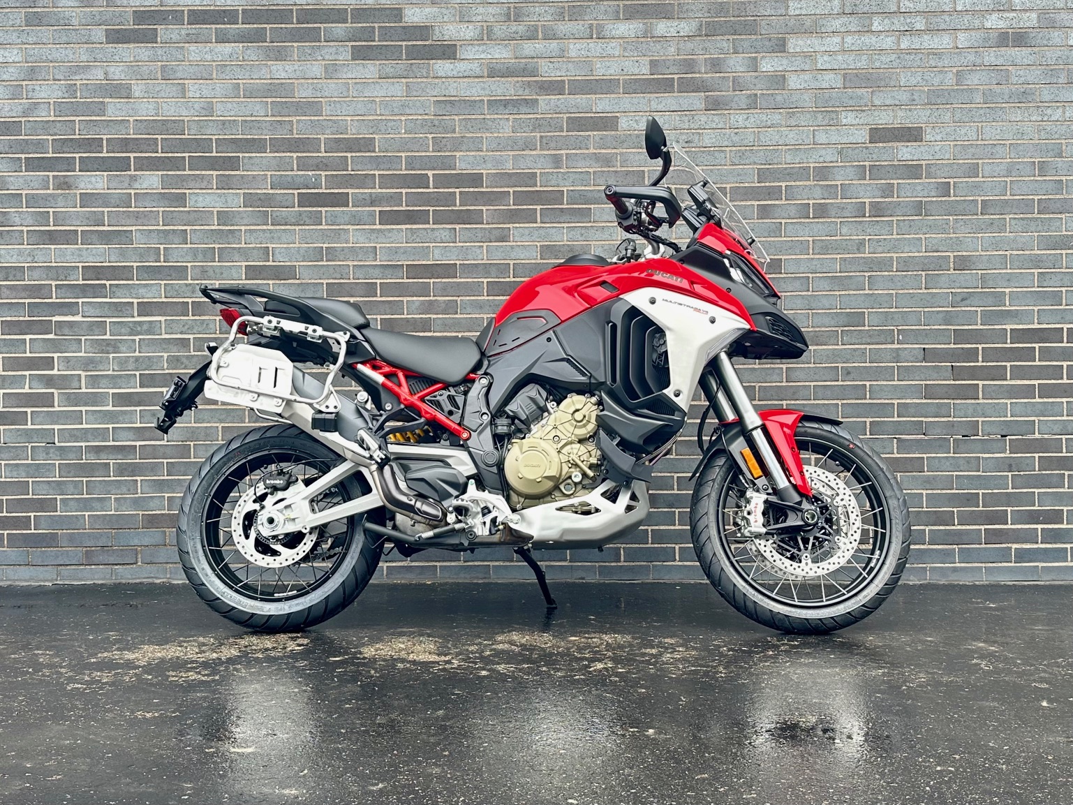 Ducati Multistrada V4 Rally Red image